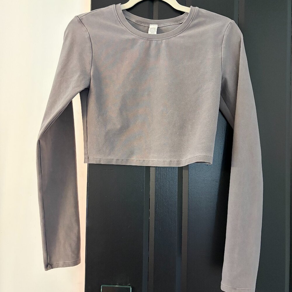 Alo Yoga Long-Sleeve Cropped Top - Size Small